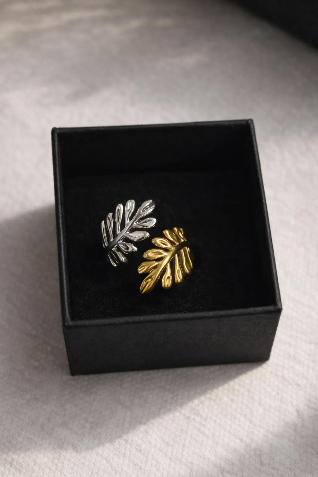 Two Tone Leaf Ring